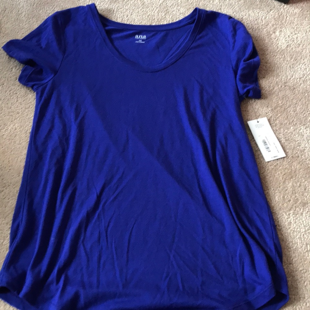 blue women’s xs short sleeve scoop neck shirt
